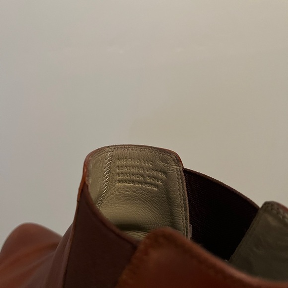 Nisolo Eva Everyday Chelsea Boot - Picture 6 of 7